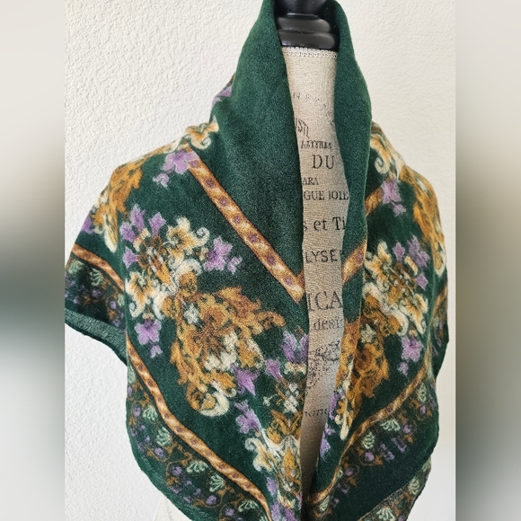 Green Yellow Lilac Damask Print Wool Neck Scarf Wrap - Picture 3 of 4